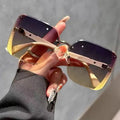 2025 New Fashion Cool Sunglasses Women Luxury Brand Letters Anti Strong Light Vintage Rimless Sun Glasses Ladies Gafas UV400