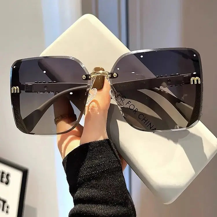 2024 New Fashion Cool Sunglasses Women Luxury Brand Letters